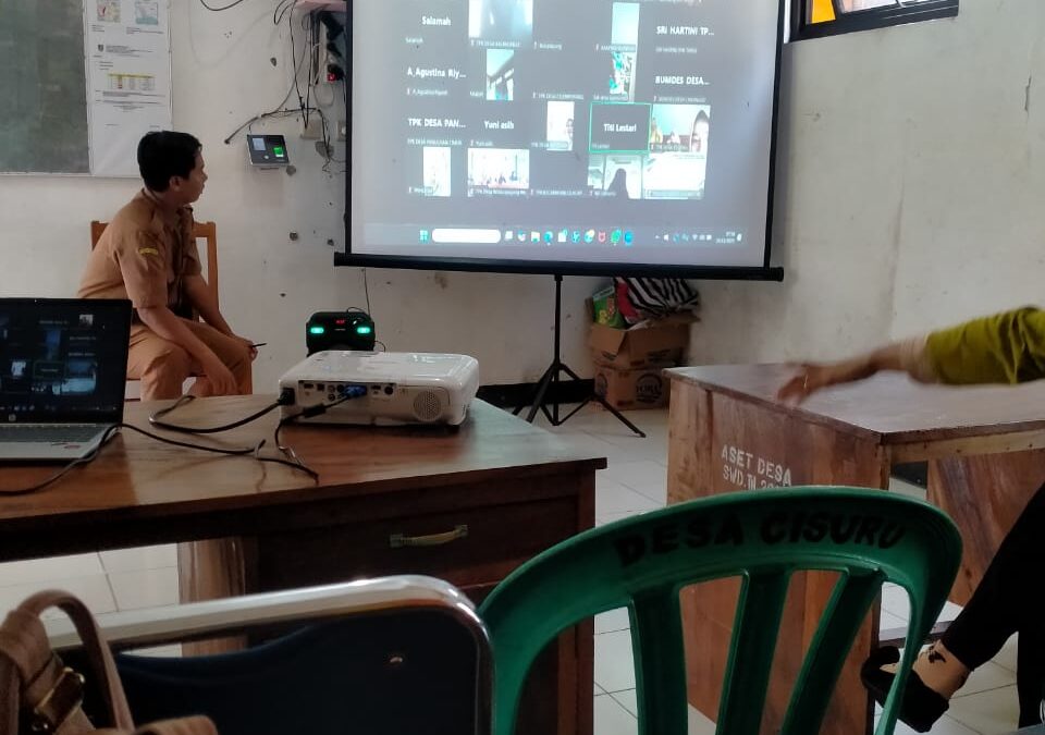 Kader TPK Desa Cisuru Ikuti Zoom Meeting Serentak, Kuasai Aplikasi Elsimil