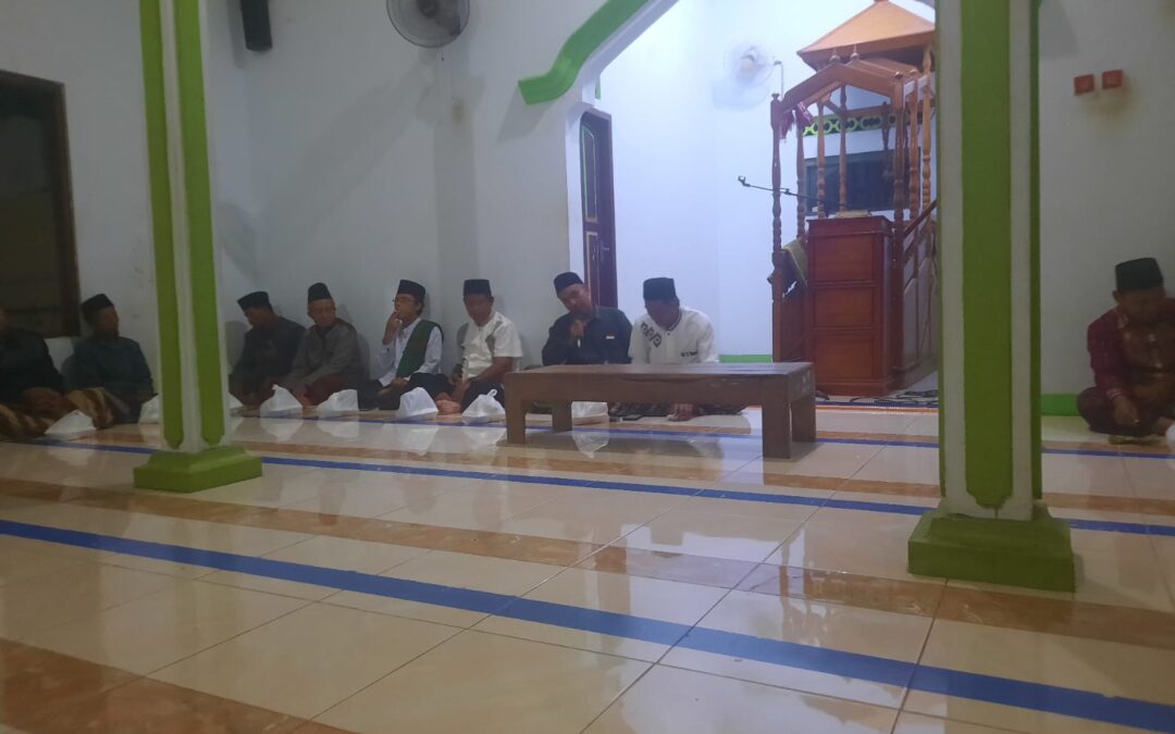 Gelar Tarawih Keliling Putaran Kedua, Jamaah Masjid Al-Istiqomah Banjareja Membludak
