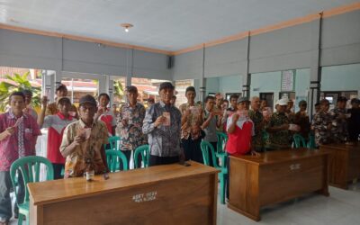 Pemerintah Desa Cisuru Salurkan Honor RT/RW Periode April 2026