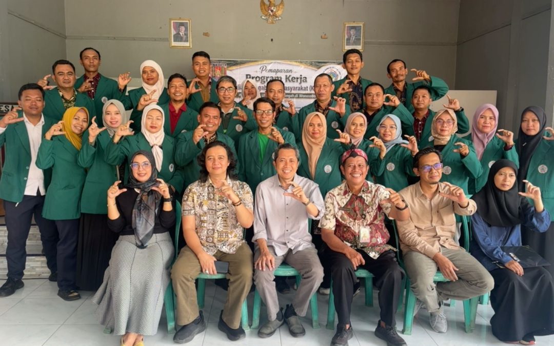 Pererat Silaturahmi dan Evaluasi Program, LP3M UNSIQ Gelar Visiting KPM di Desa Cisuru
